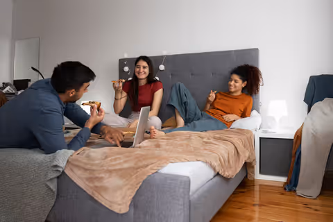 Renters' Guide to Micro-Flats: How to Maximize Space in a 200 Sq Ft Apartment