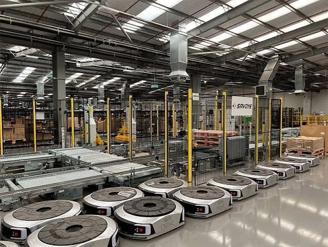 Smart Warehouse Automation: Automated Storage and Retrieval Technology
